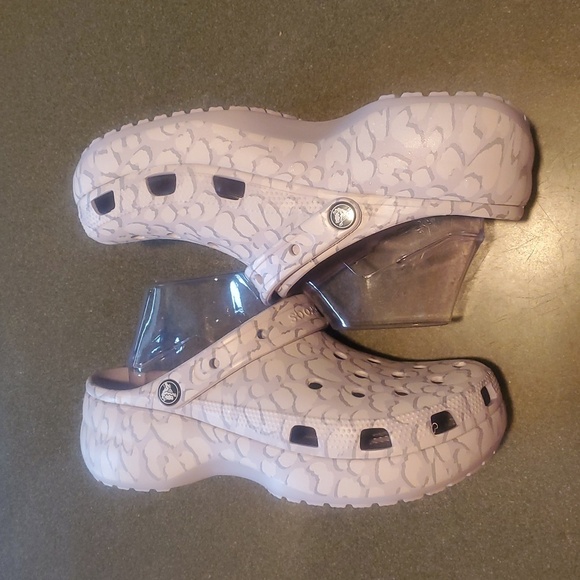 CROCS Mauve Mist/Violet Classic Sz 10 Platform Mules/Clogs Sandals NWOT - Picture 4 of 11